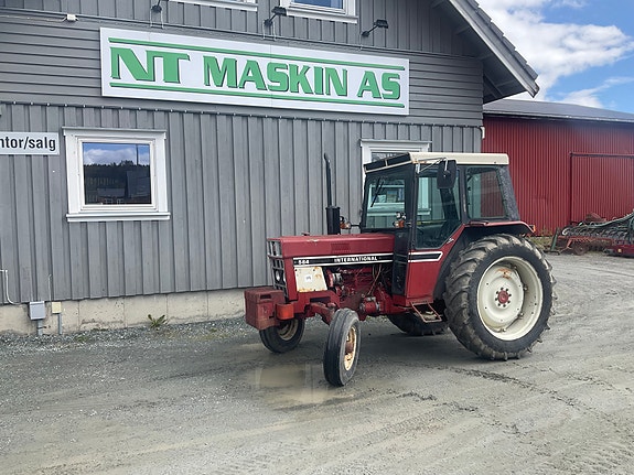 International 584