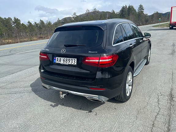 Mercedes-Benz GLC350 e 5 of 10