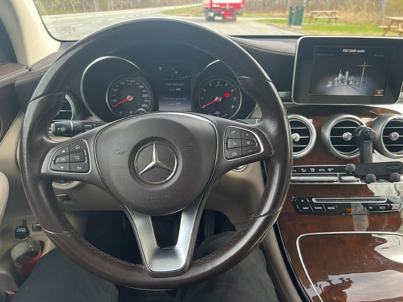 Mercedes-Benz GLC350 e 10 of 10