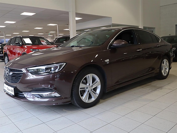 Opel Insignia 3 of 5