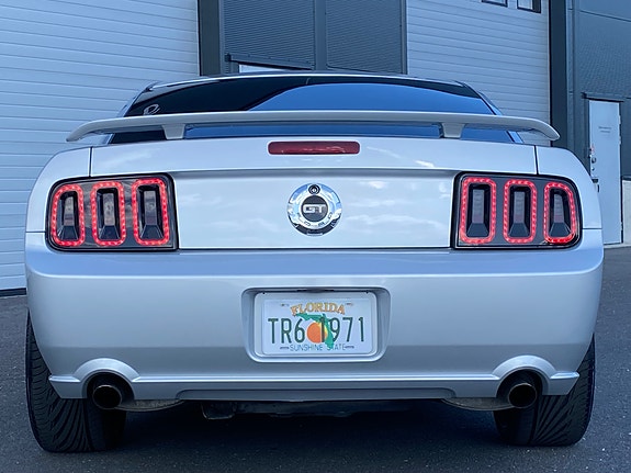 Ford Mustang 10 of 30