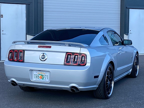 Ford Mustang 15 of 30