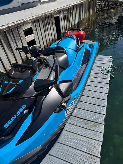 SeaDoo RXT X 325 - 15 Timer 2 of 5