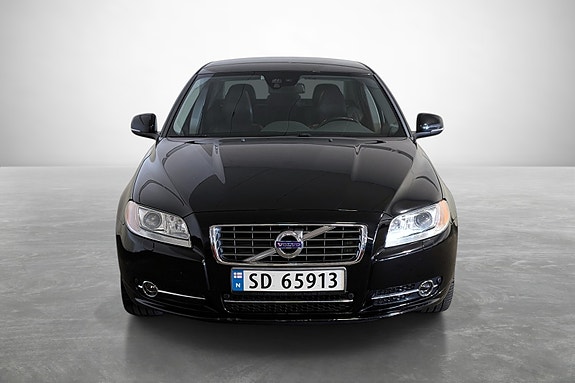 Volvo S80 3 of 5