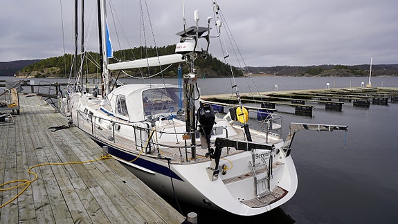 Hallberg-Rassy 62 SERENITY 3 of 5