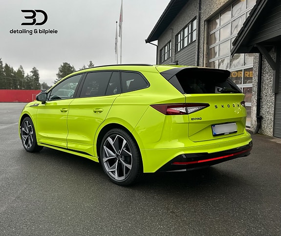 Skoda Enyaq RS 4 of 5