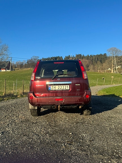 Nissan X-Trail 9 of 20