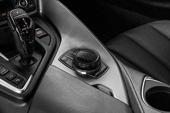 BMW i8 27 of 30