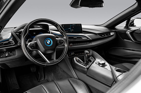 BMW i8 27 of 30