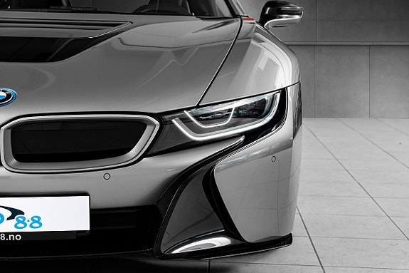 BMW i8 5 of 5