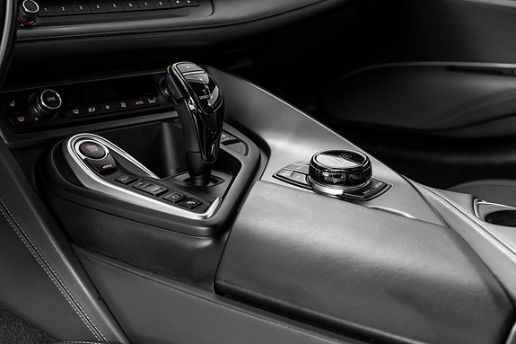BMW i8 25 of 30