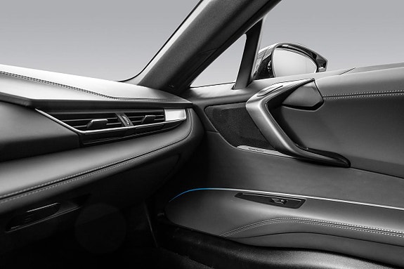 BMW i8 22 of 30
