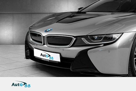 BMW i8 2 of 5