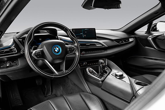 BMW i8 26 of 30