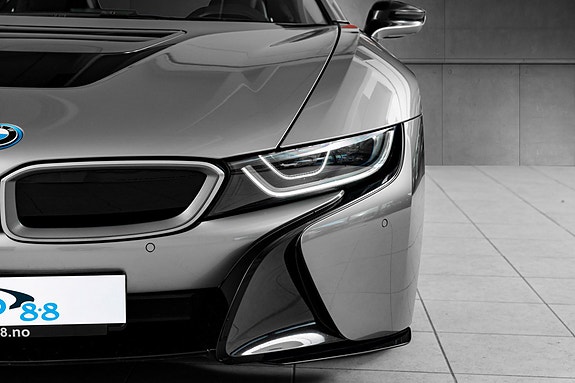 BMW i8 6 of 30