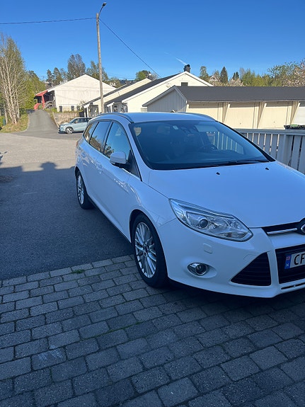 Ford Focus 2 of 5