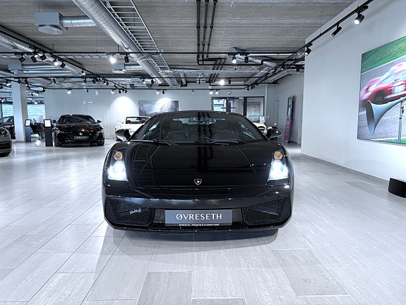 Lamborghini Gallardo 2 of 5