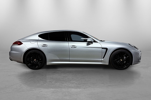 Porsche Panamera 5 of 5