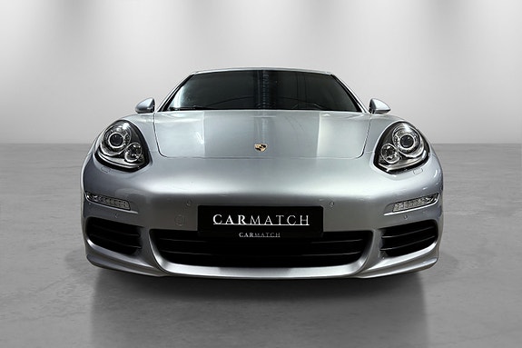 Porsche Panamera 2 of 5