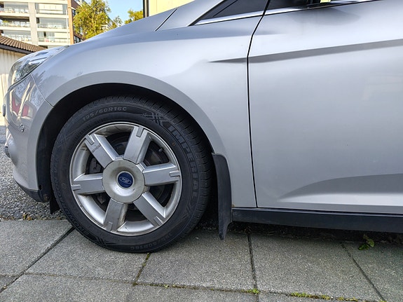Ford Focus 28 of 30