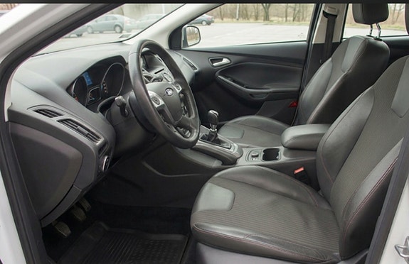 Ford Focus 24 of 30