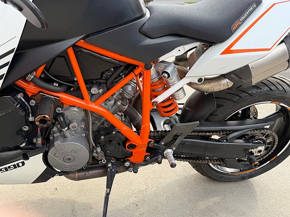 KTM 9 of 14
