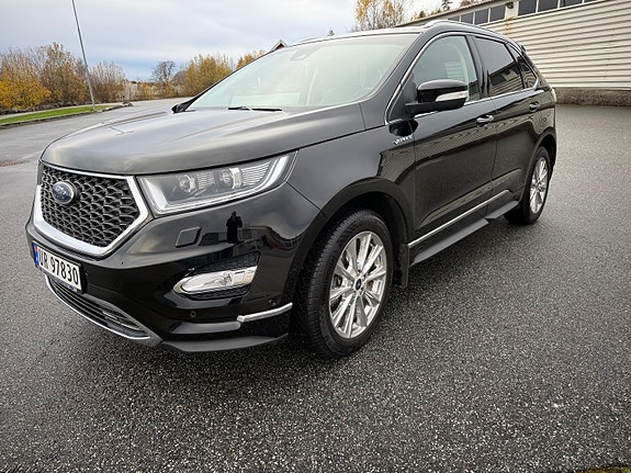 Ford Edge 2 of 5