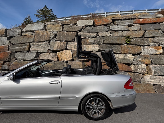 Mercedes-Benz CLK-Klasse 19 of 30