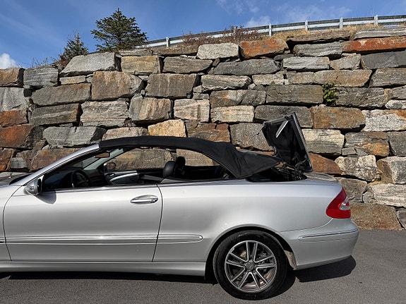 Mercedes-Benz CLK-Klasse 21 of 30