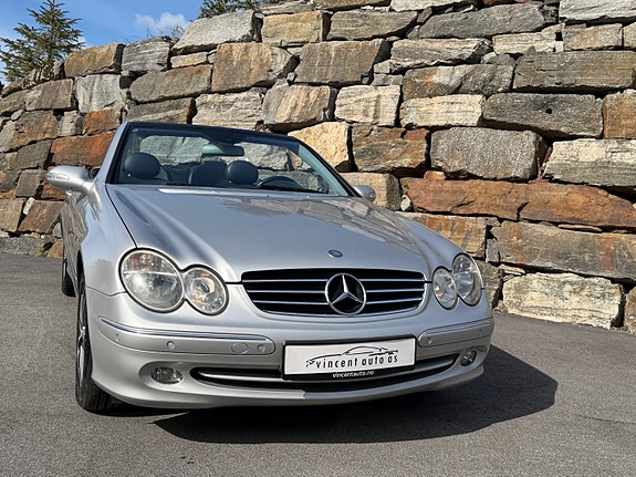 Mercedes-Benz CLK-Klasse 2 of 30