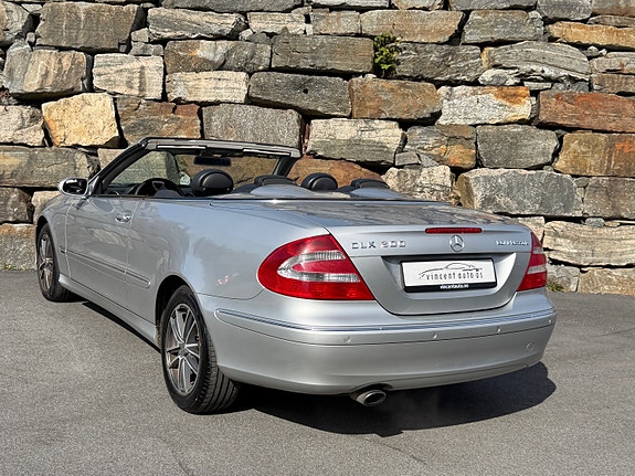 Mercedes-Benz CLK-Klasse 10 of 30