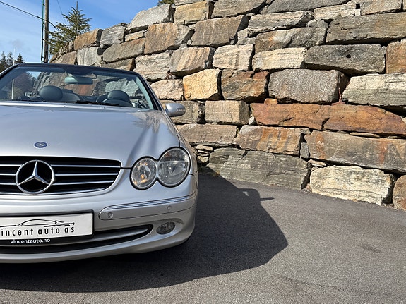 Mercedes-Benz CLK-Klasse 16 of 30
