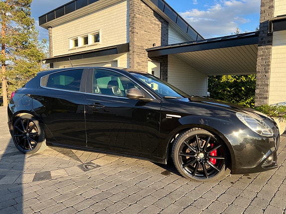 Alfa Romeo Giulietta 4 of 5