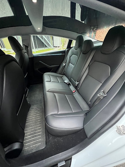 Tesla Model 3 20 of 20