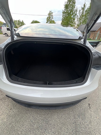 Tesla Model 3 7 of 20