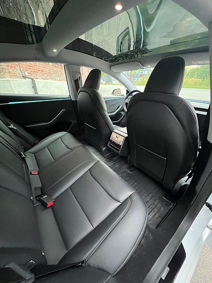 Tesla Model 3 14 of 20