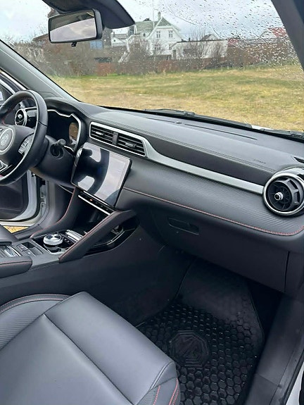 MG ZS EV 11 of 25