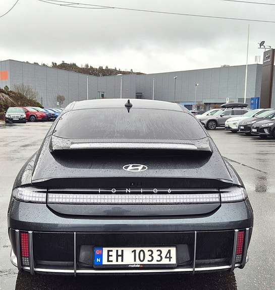 Hyundai Ioniq 6 5 of 5