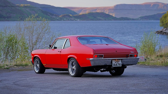 Chevrolet Nova 3 of 5