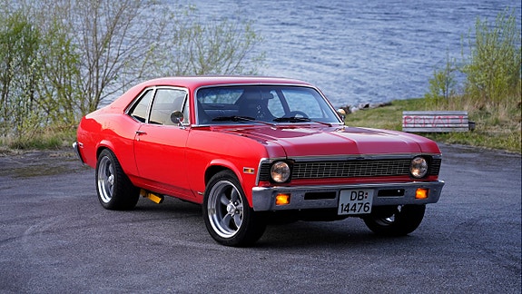 Chevrolet Nova 2 of 5