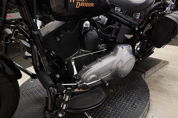 Harley-Davidson Cross Bones 11 of 13