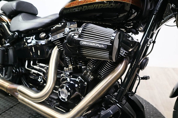 Harley-Davidson Pro Street Breakout CVO 15 of 30
