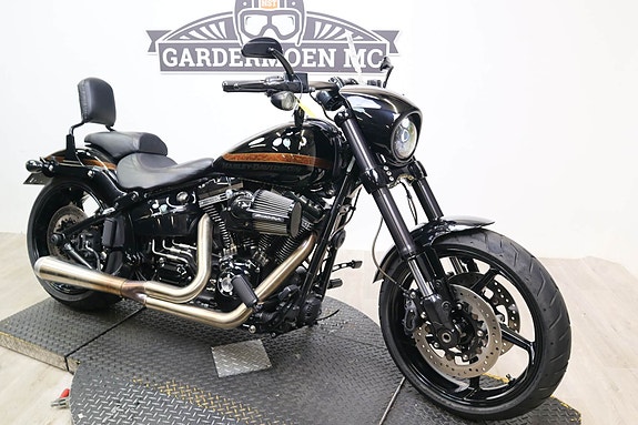 Harley-Davidson Pro Street Breakout CVO 30 of 30