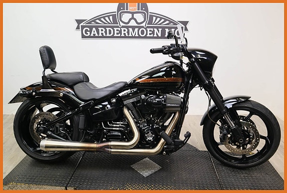Harley-Davidson Pro Street Breakout CVO 2 of 30