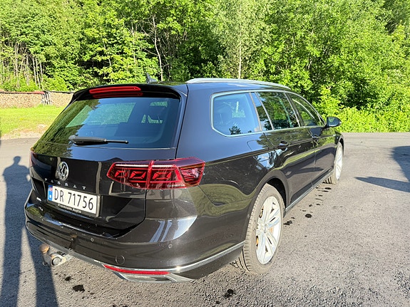 Volkswagen Passat 27 of 30