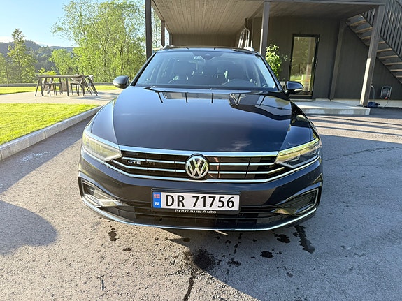 Volkswagen Passat 29 of 30