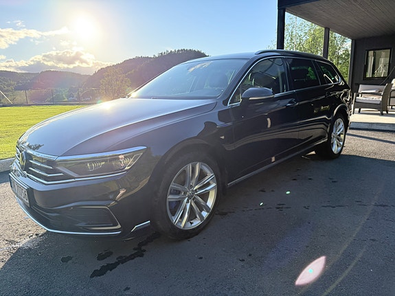 Volkswagen Passat 23 of 30