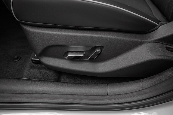 BYD Dolphin 11 of 23