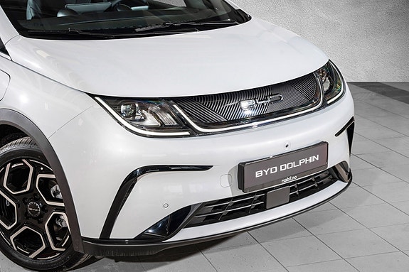 BYD Dolphin 5 of 23