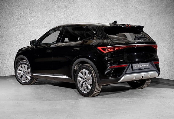 BYD Atto 3 2 of 28